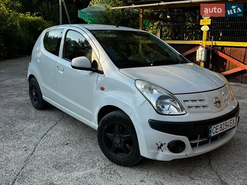 Nissan Pixo