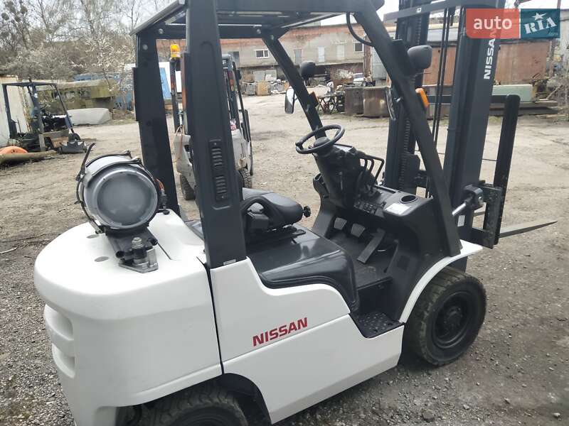 Вилочний навантажувач Nissan PJ02A 2011 в Львові