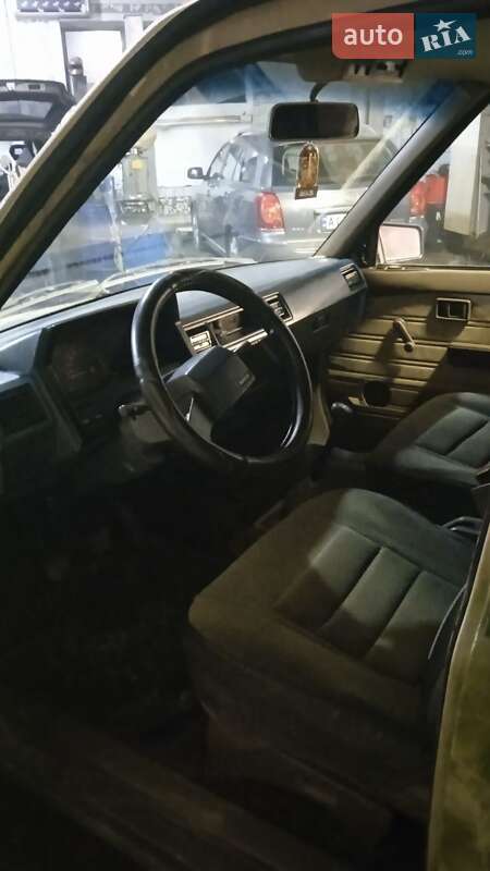 Мінівен Nissan Prairie 1985 в Броварах фото 8 Мінівен Nissan Prairie 1985 в Броварах