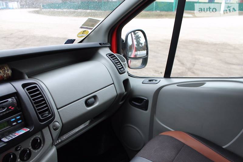 Мінівен Nissan Primastar 2004 в Чернівцях