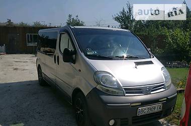 Вантажопасажирський фургон Nissan Primastar 2003 в 