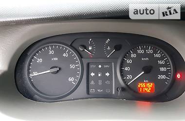 Вантажопасажирський фургон Nissan Primastar 2003 в 