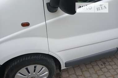 Седан Nissan Primastar 2004 в Бродах