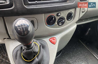 Грузовой фургон Nissan Primastar 2004 в 