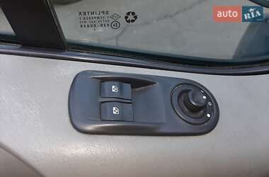 Минивэн Nissan Primastar 2003 в 