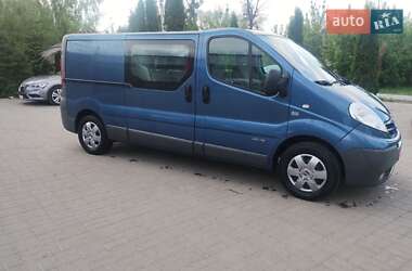 Вантажопасажирський фургон Nissan Primastar 2010 в 