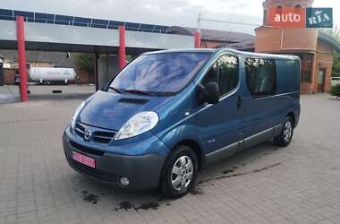 Вантажопасажирський фургон Nissan Primastar 2010 в 