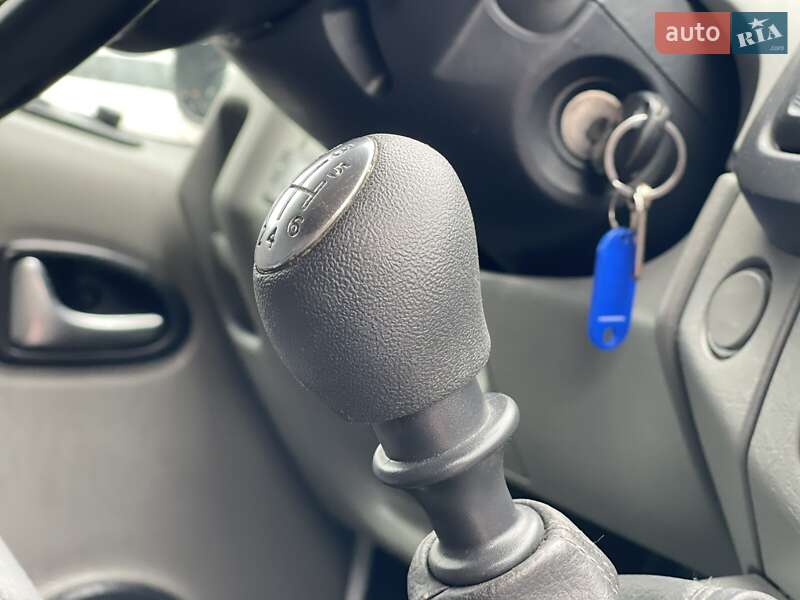 Минивэн Nissan Primastar 2013 в Ровно