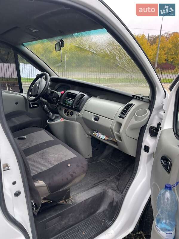 Минивэн Nissan Primastar 2004 в Кременце