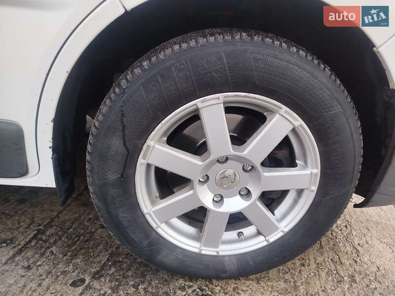 Минивэн Nissan Primastar 2008 в Нетешине