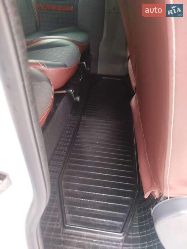 Минивэн Nissan Primastar 2008 в Нетешине