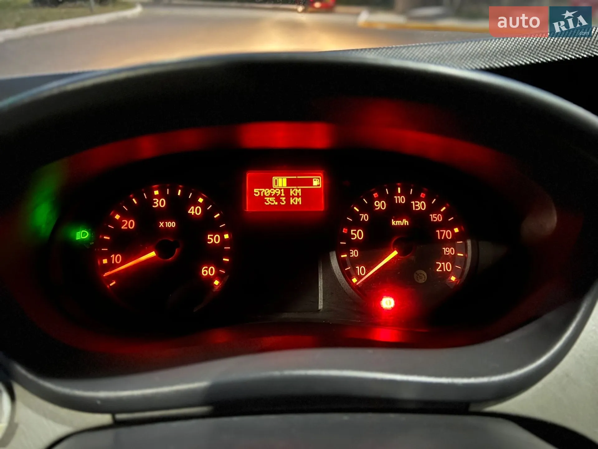 2011 Nissan Primastar - мініатюра 24