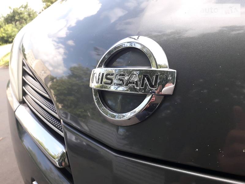 Седан Nissan Primera 2003 в Нововолинську