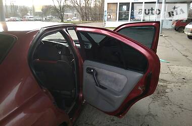 Хэтчбек Nissan Primera 2000 в Киеве