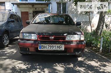 Седан Nissan Primera 1991 в Чорноморську