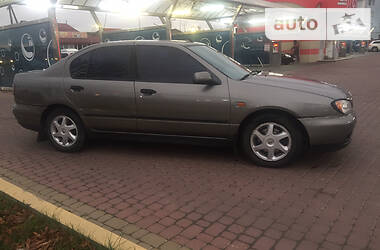 Седан Nissan Primera 2001 в Ровно