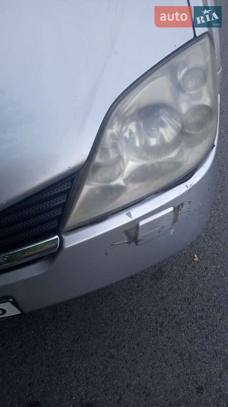 Седан Nissan Primera 2003 в Киеве