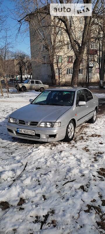 Седан Nissan Primera 1999 в Первомайську