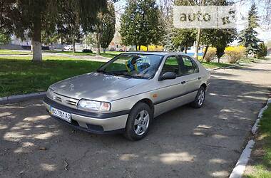 Хэтчбек Nissan Primera 1993 в Дубно