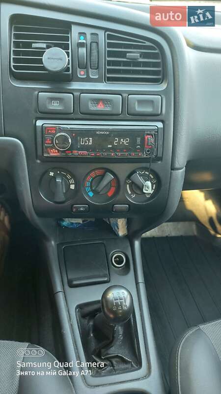 Лифтбек Nissan Primera 1996 в Бережанах