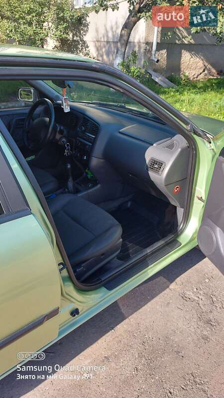 Лифтбек Nissan Primera 1996 в Бережанах