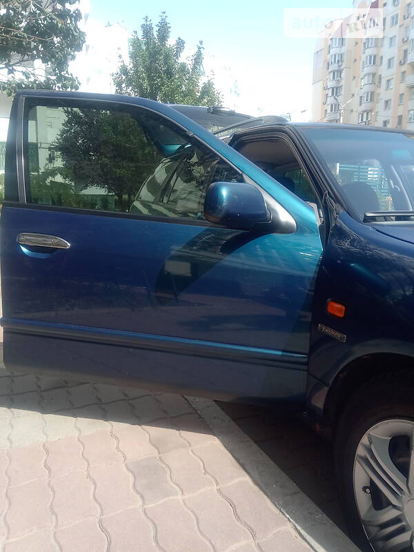 Універсал Nissan Primera 1998 в Южному