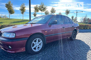 Седан Nissan Primera 1995 в Днепре