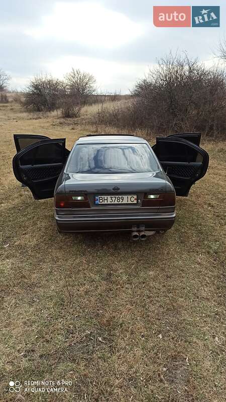 Седан Nissan Primera 1991 в Роздільній