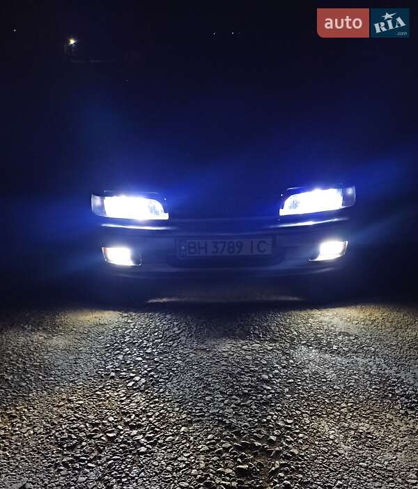 Седан Nissan Primera 1991 в Роздільній