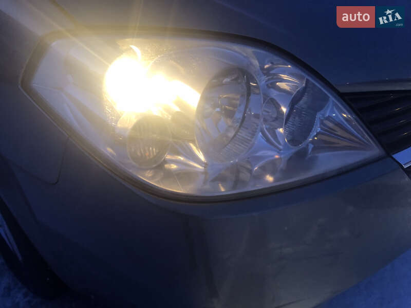 Універсал Nissan Primera 2005 в Києві