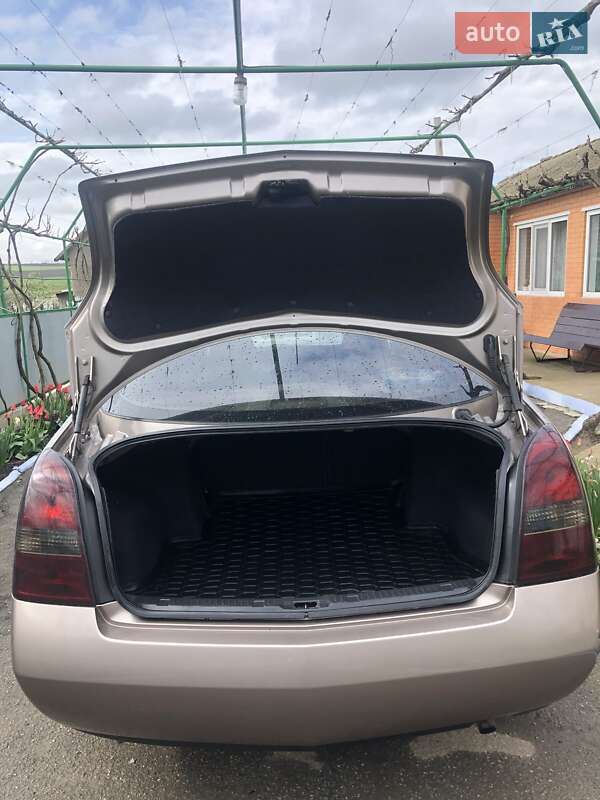 Седан Nissan Primera 2006 в Одессе
