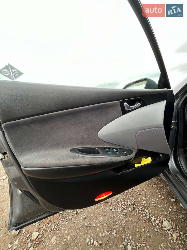 Ліфтбек Nissan Primera 2002 в Дрогобичі