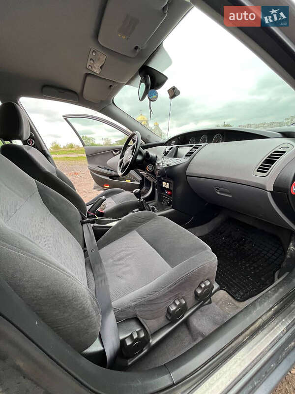 Ліфтбек Nissan Primera 2002 в Дрогобичі