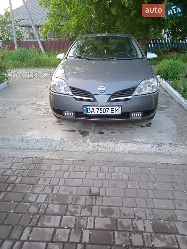 Nissan Primera 2003