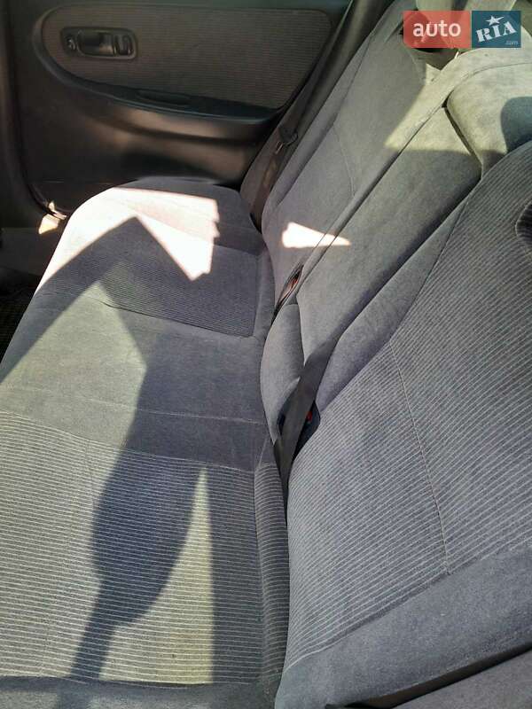 Седан Nissan Primera 1995 в Березовке