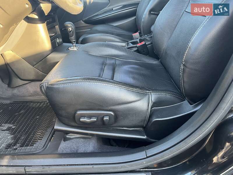 Седан Nissan Primera 2003 в Львові