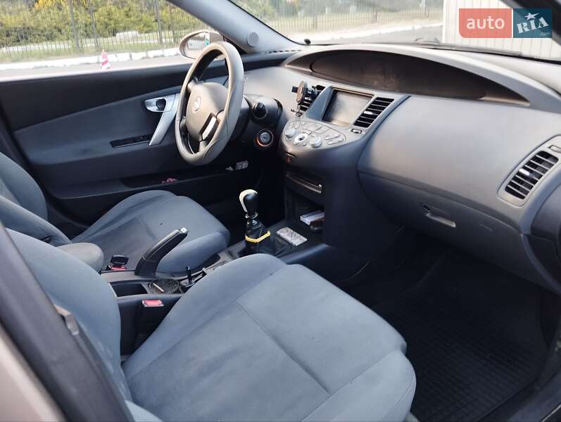 Седан Nissan Primera 2006 в Чорноморську
