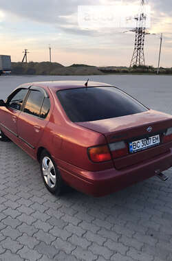 Седан Nissan Primera 1998 в 