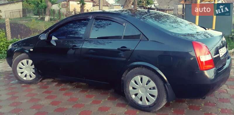 Седан Nissan Primera 2006 в Кельменцях