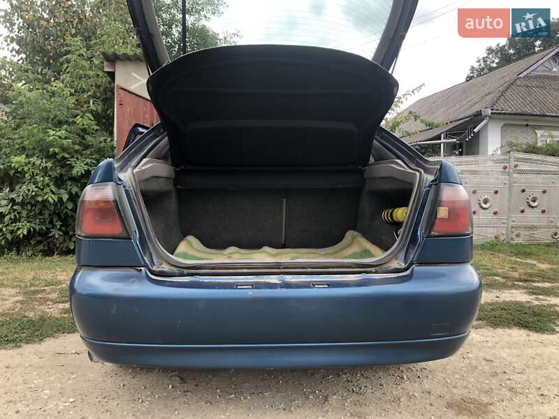 Седан Nissan Primera 2001 в Віньківцях