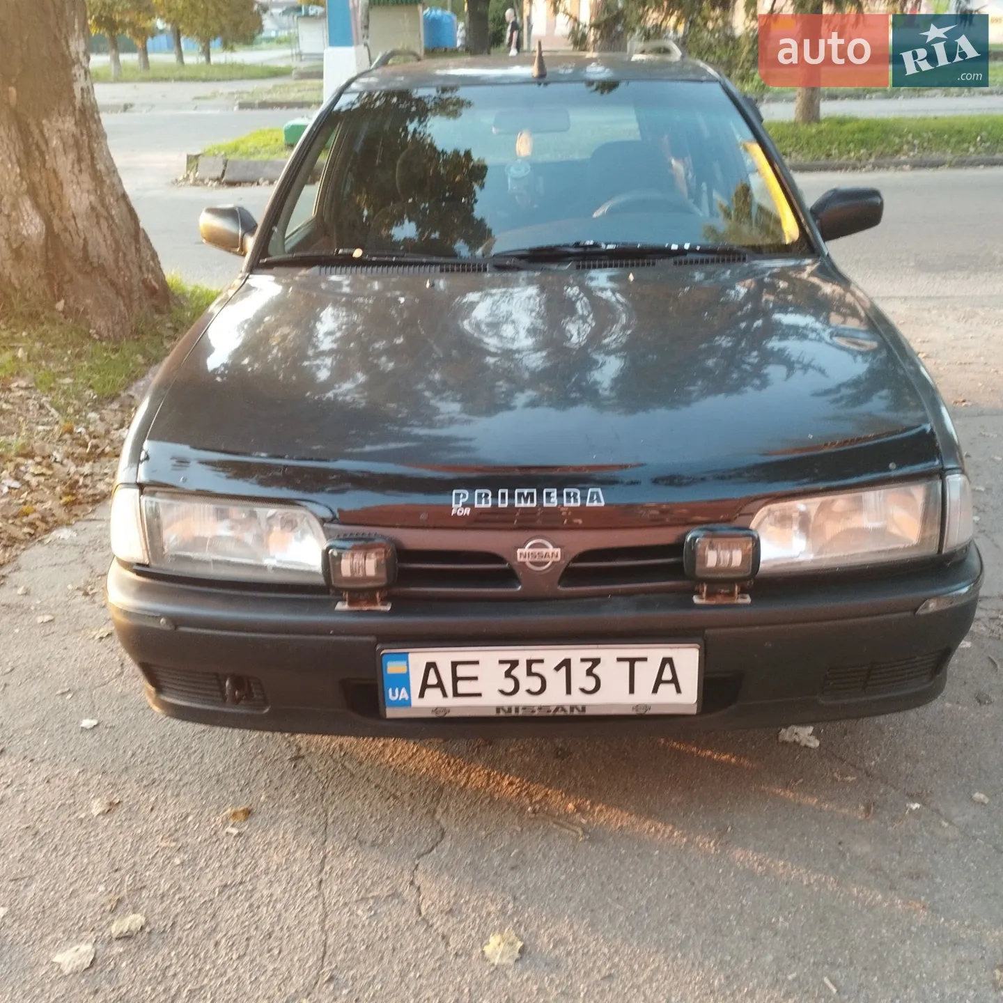 Nissan Primera 1993 року випуску
