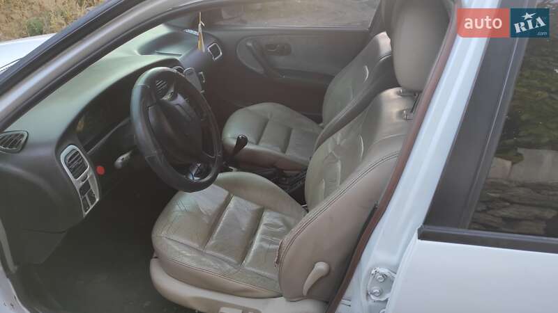 Хетчбек Nissan Primera 1993 в Піщанці