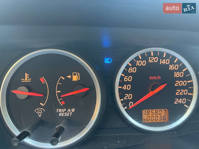 Седан Nissan Primera 2004 в Херсоні