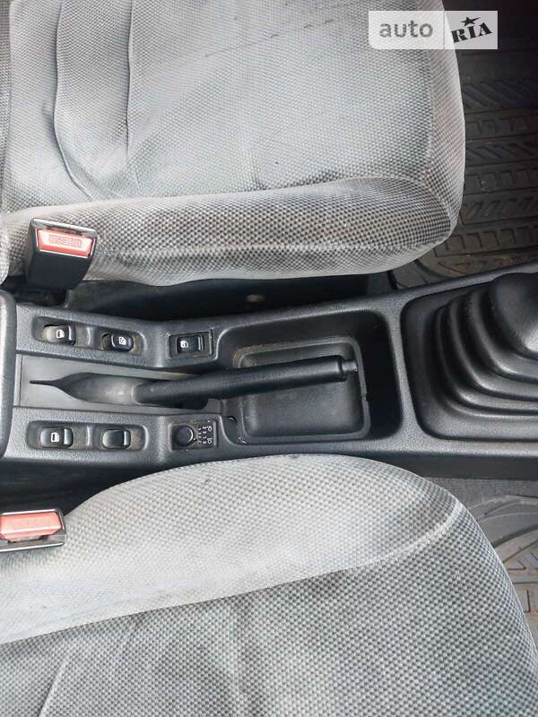 Універсал Nissan Primera 1992 в Одесі