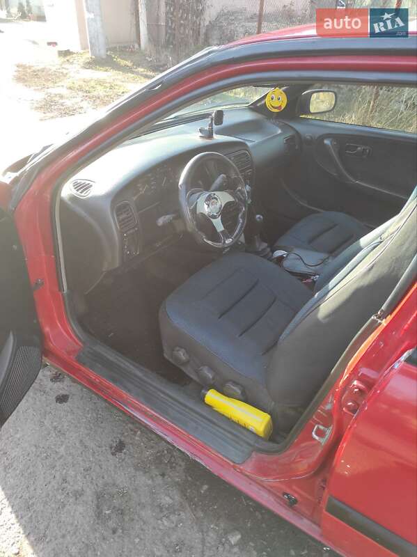 Седан Nissan Primera 1991 в Одессе