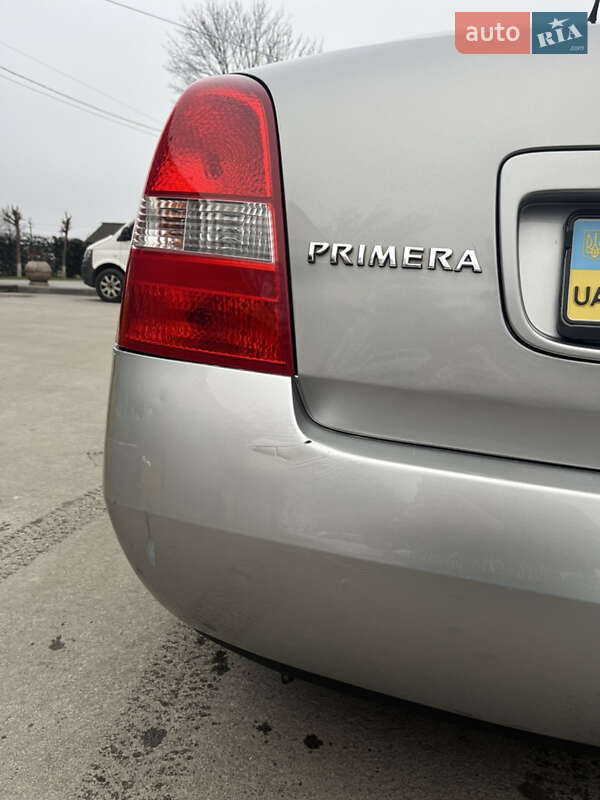 Седан Nissan Primera 2004 в Гайсину