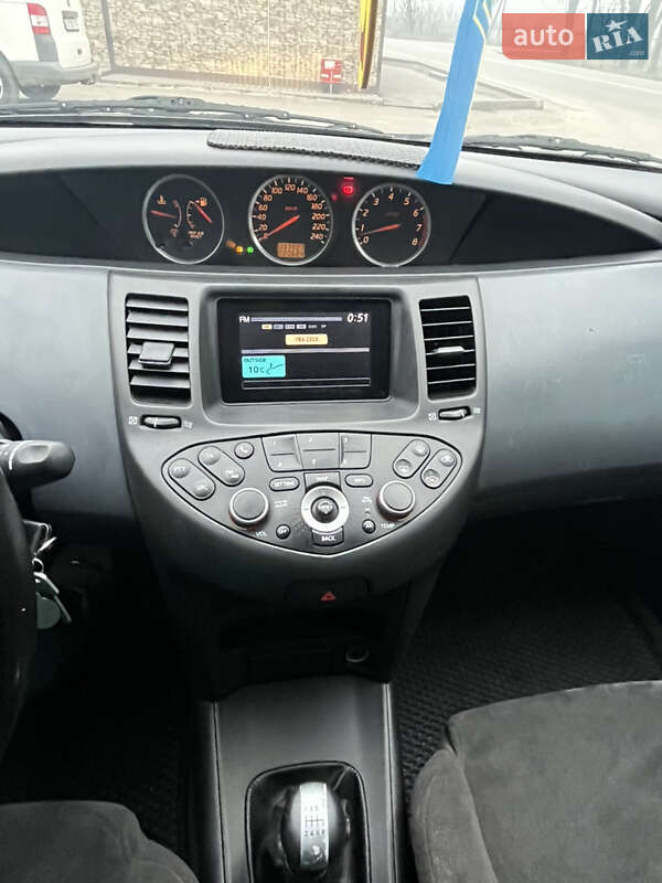 Седан Nissan Primera 2004 в Гайсину