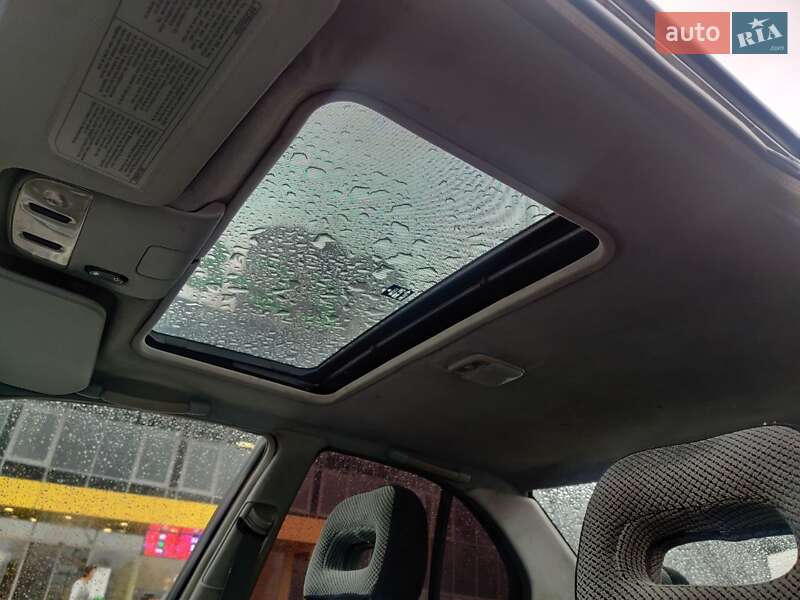 Седан Nissan Primera 1991 в Киеве