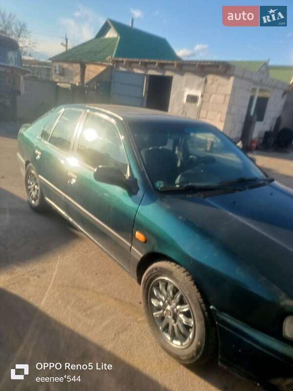 Хэтчбек Nissan Primera 1994 в Березовке