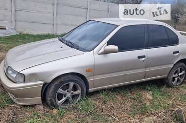 Седан Nissan Primera 1994 в Житомире